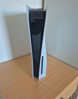 Like new ps5 1 month used
