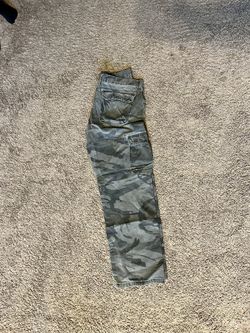 Camouflage cargo