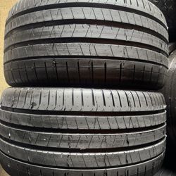 Pair Of 325 35 23 Pirelli P Zero Tires 