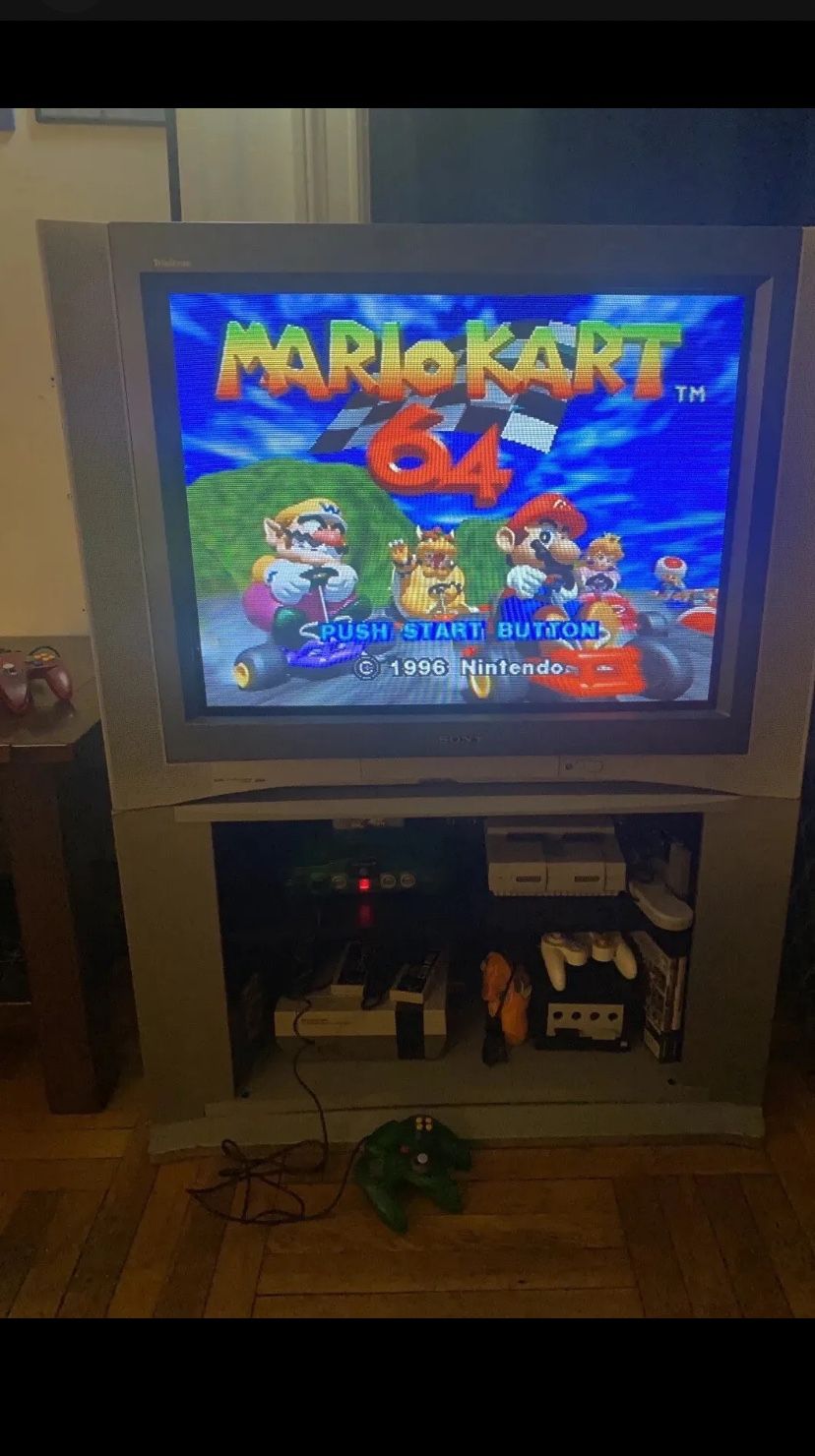 Sony Trinitron KV-32FV310! The King Of All CRTs!