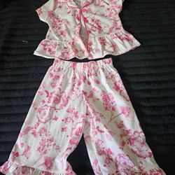 Todler top and bottom outfit!