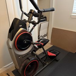 Bow Flex M5 Max Trainer