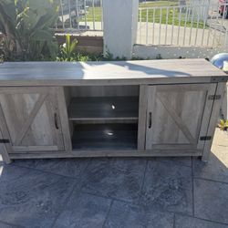 TV stand 