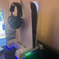 Ps5 And Cooling Station