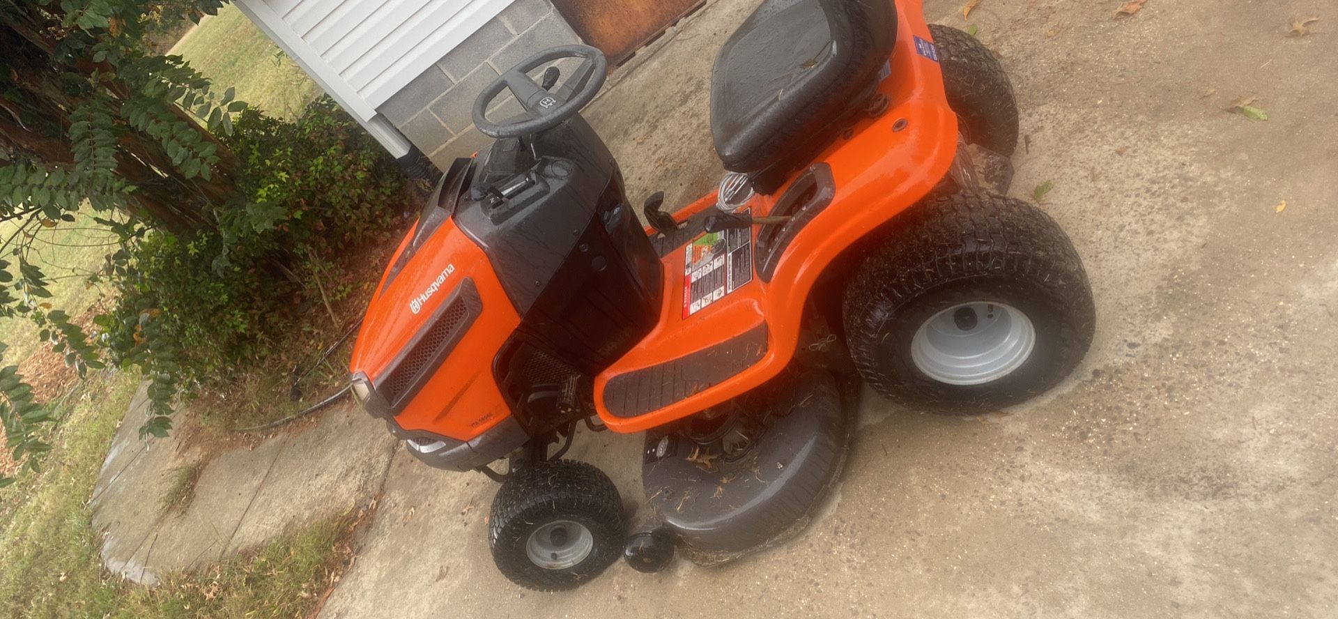 Husqvarna Riding Mower 