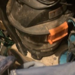 RIDGID 10-Gallon Stainless Steel Wet/Dry Shop Vac - 6.0 Peak HP 