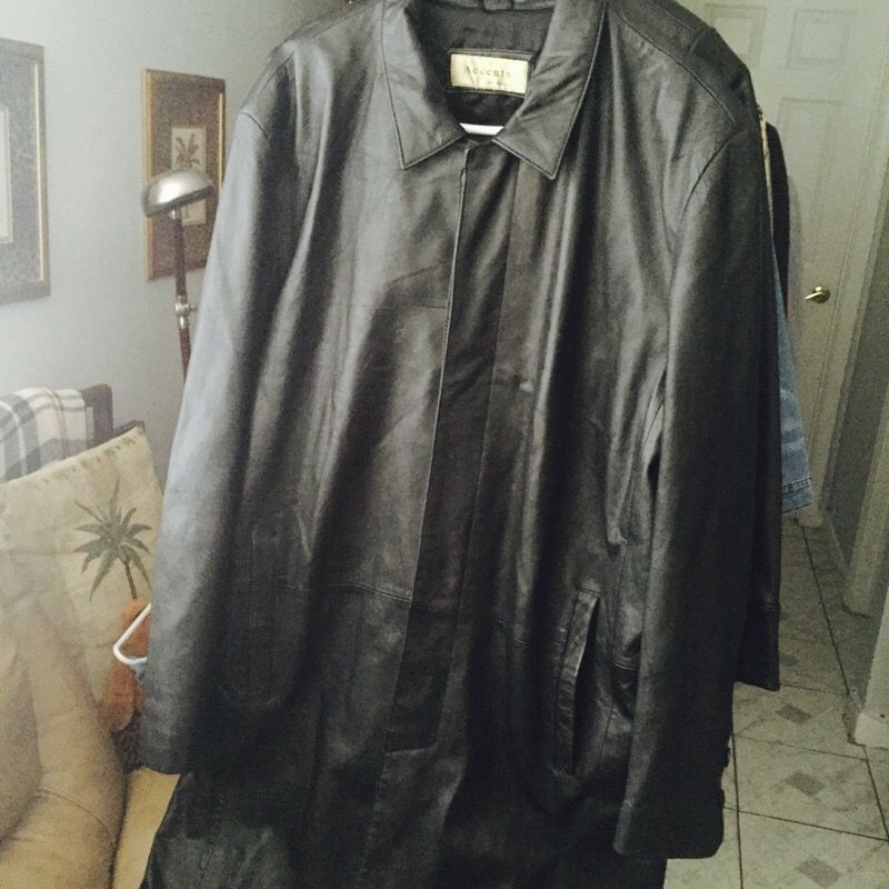 Woman Leather coat black Large
