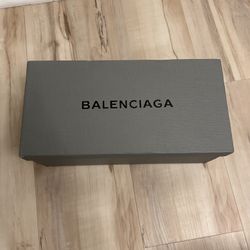 Balenciaga Slides 