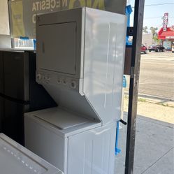 Kenmore White Laundry Center Washer And Dryer