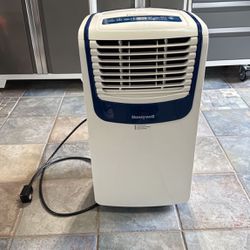 Portable Air Conditioner / AC Unit 