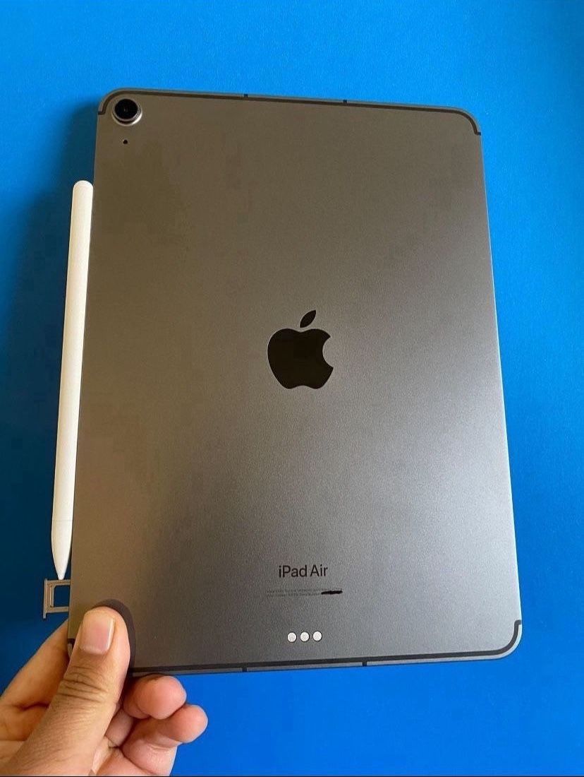 Apple IPad Air 5th Generation (10.9” Liquid Retina / M1 chip/ 2022 Model) 64GB Wifi + Cellular (5G) with Pen, Keyboard & Accessories (256gb $659),All Products : American Fashion Style Bags On Sale