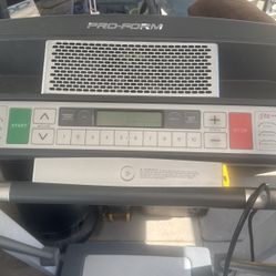 Used Treadmill Pro-form 480 Has a Fan 