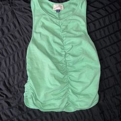 Green Universal Threads Tank Top 🍀