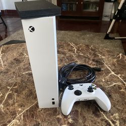 Xbox Series S Digital w/ controller and 2Tb hard drive