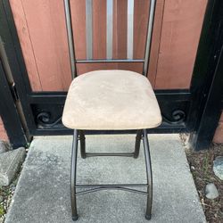One clean Tall Chair Foldable 