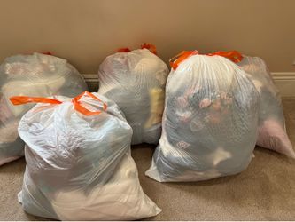 Girl clothes $50 pre bag cheaper if all 5