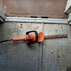 Bush wacker
