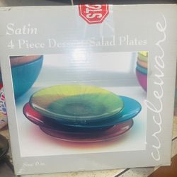 New salad/dessert plates Set