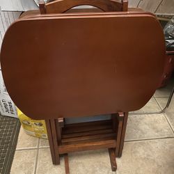 Nice Tray Table Set