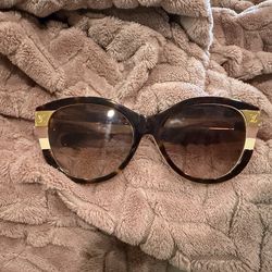 LV Petit Soupçon Cat Eye Sunglasses