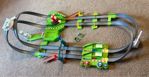 MarioKart Hot Wheels Track