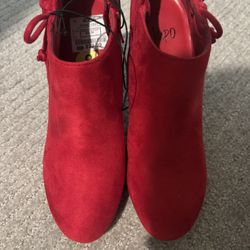 Women’s Red High Heel Boots Size 9
