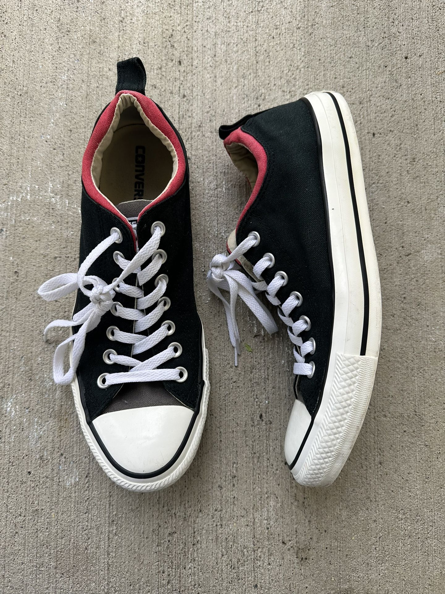CONVERSE ALL STAR Men’s Low Top Black White & Red Canvas Sneakers Shoes Size 9