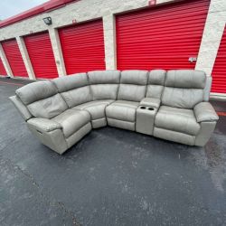 Havertys Leather Sectional with Power Recliners