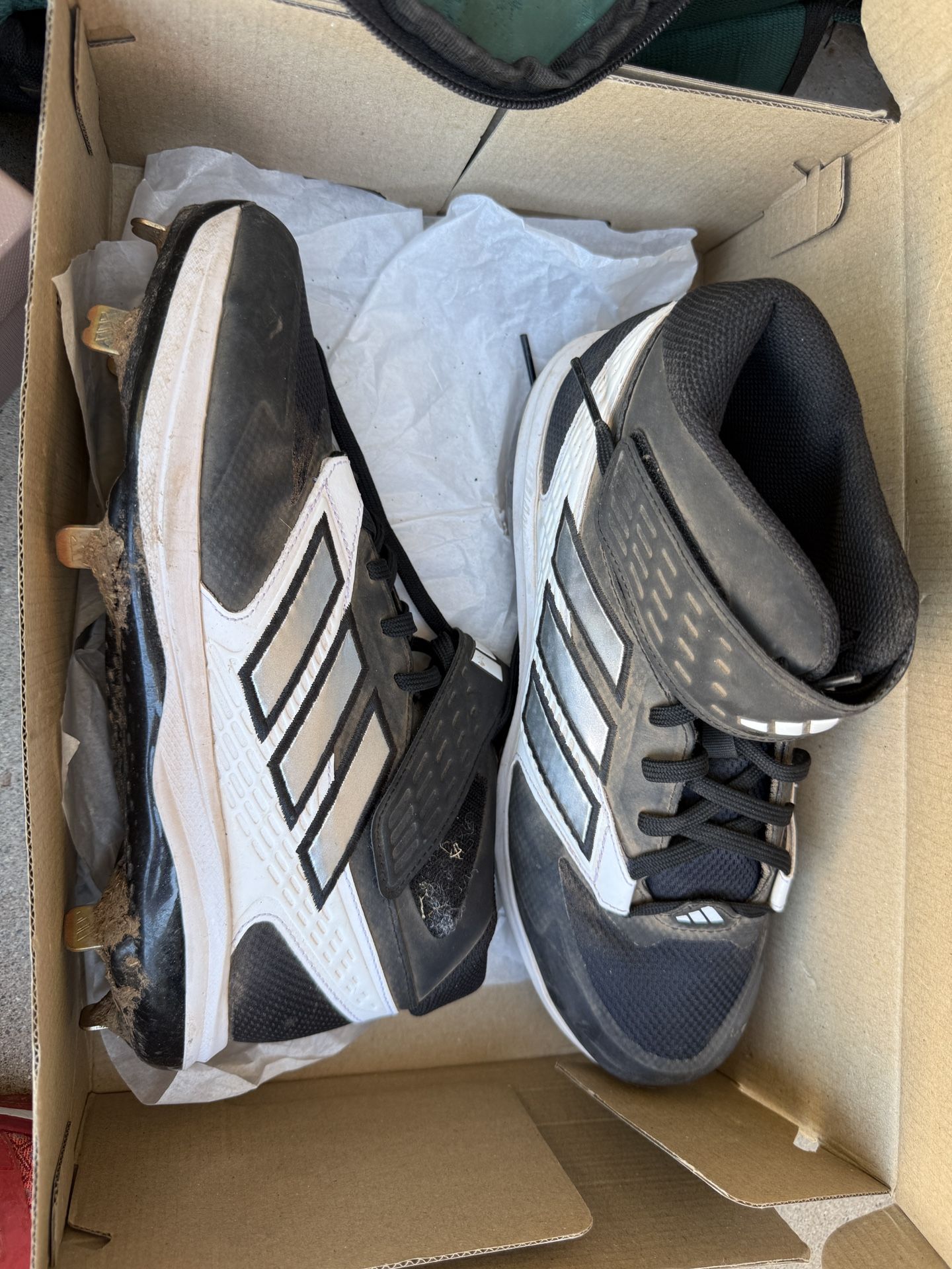 Adidas Men’s Baseball Cleats Size 9
