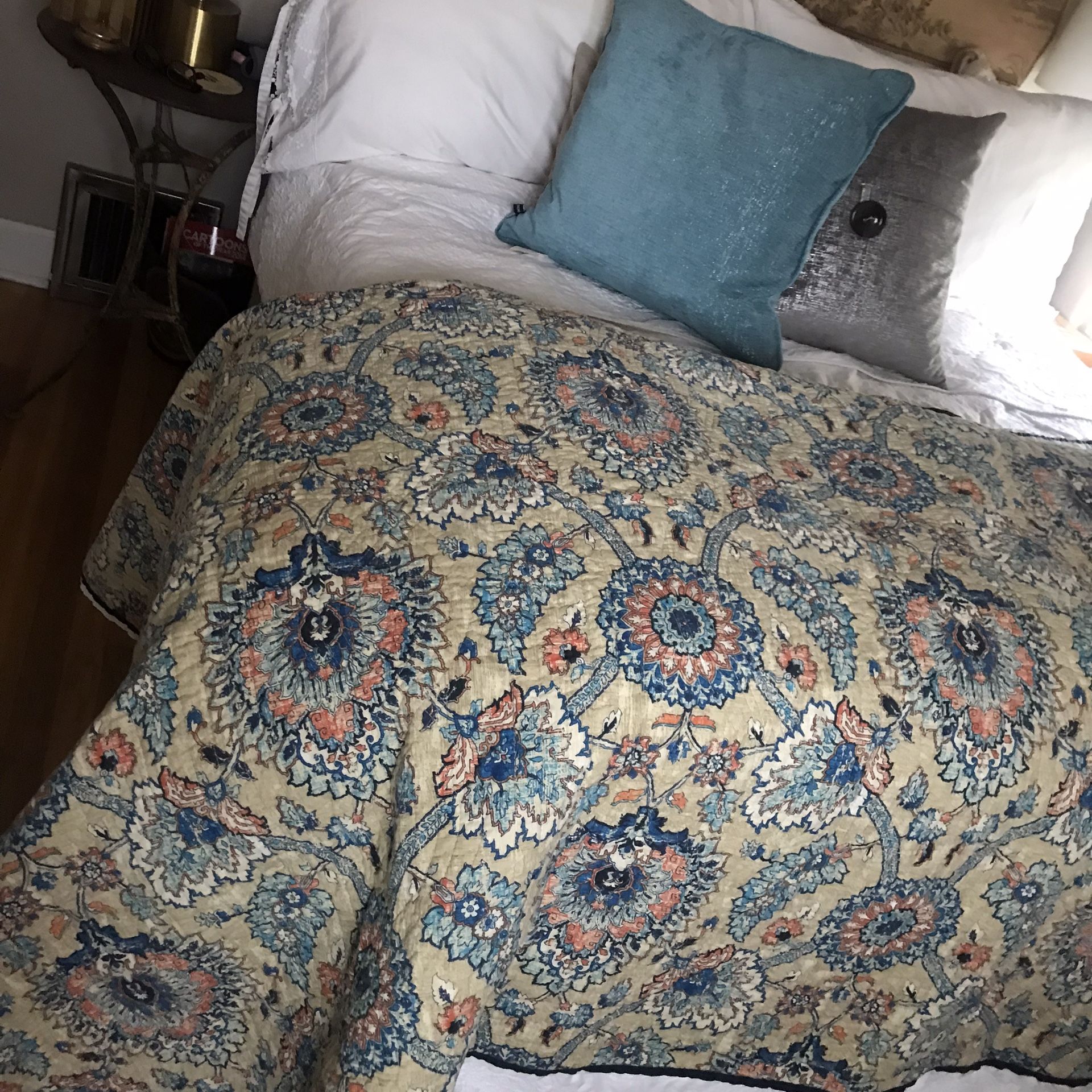 French Provential Quilted Coverlet/throw