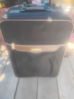 Jordache London fog 2 piece luggage