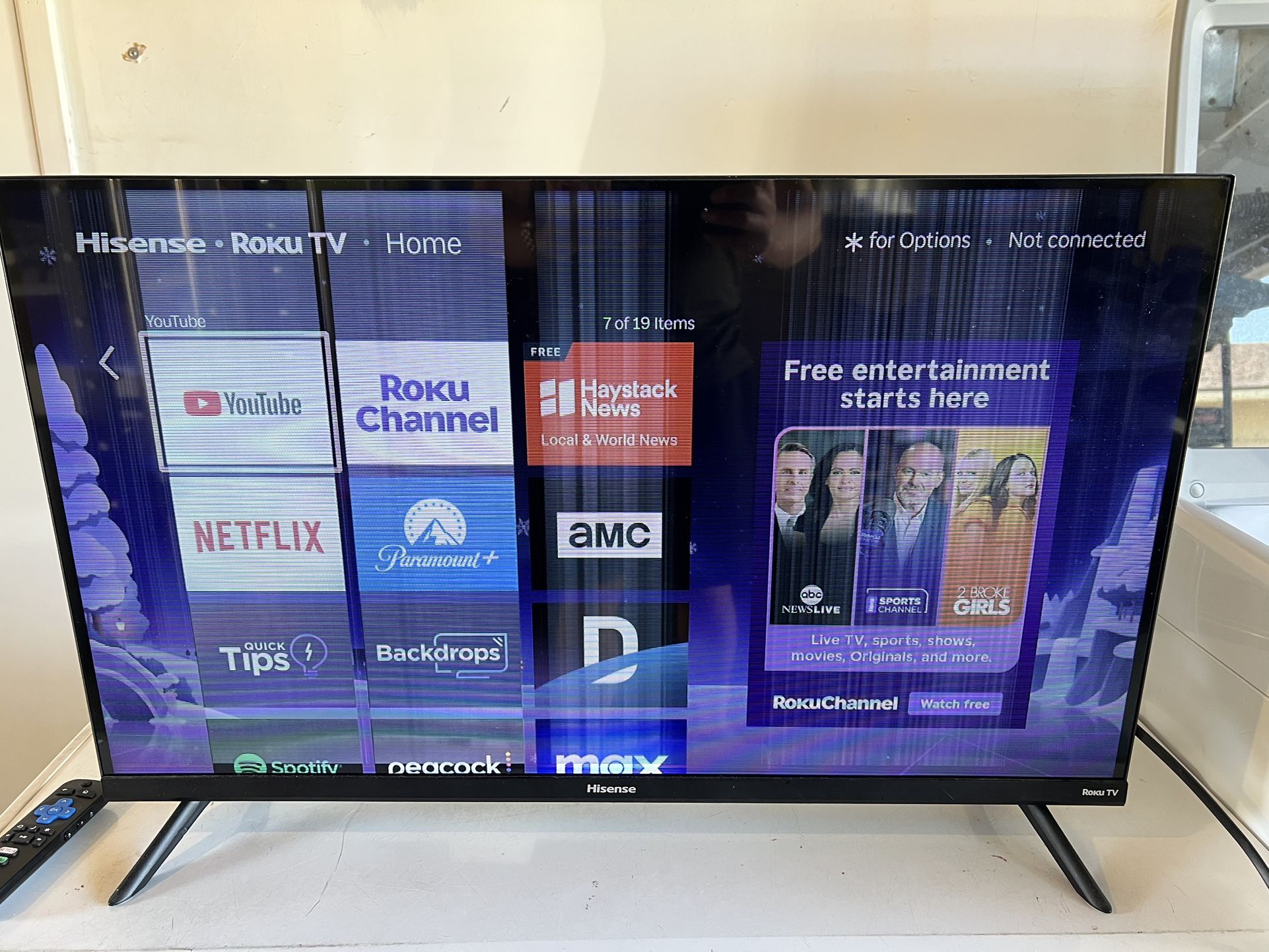32” Hisense Roku TV See Description No Remote