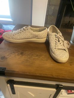 Women’s Michael Kors 8.5