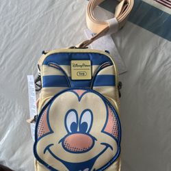 Disney Epcot lug Spike the bee Crossbody