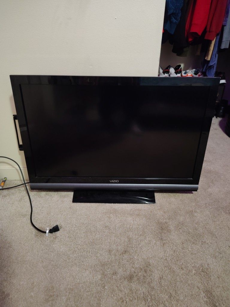 32" Vizio Tv