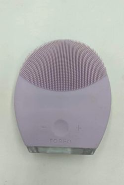 Foreo Luna 2 Lavender Facial Cleansing Brush (NEW) with FREE charging cable