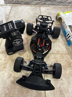 Team associated RC DIRT OVAL
