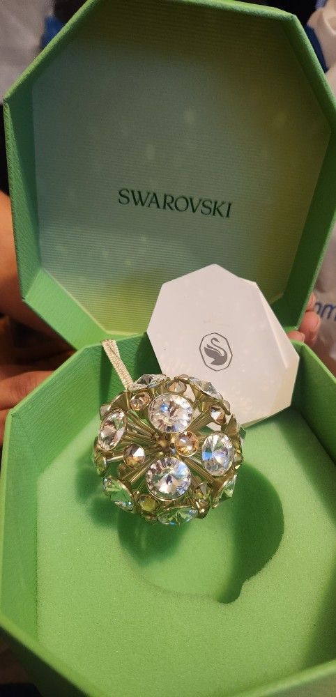 New Swarovski Ball Ornament