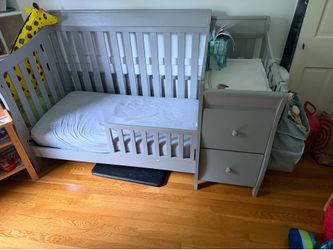 Delta Kids convertible crib and dresser set