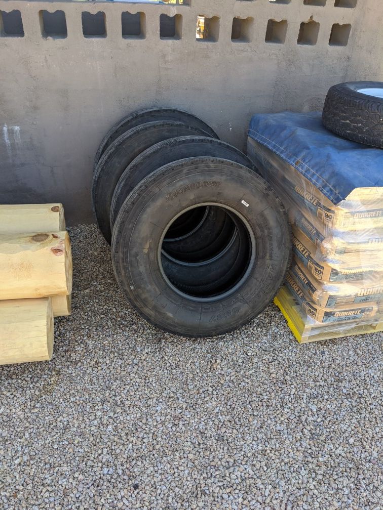 Trailer tires