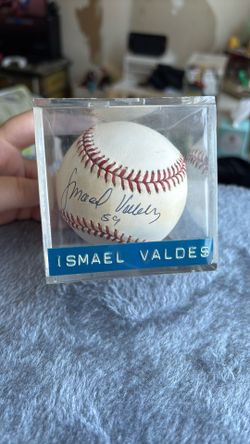 Ismael Valdes Signed Baseball ‘59