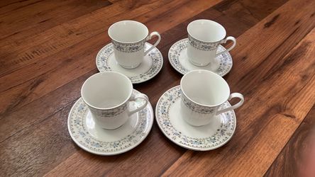 Coffee and tea cup set