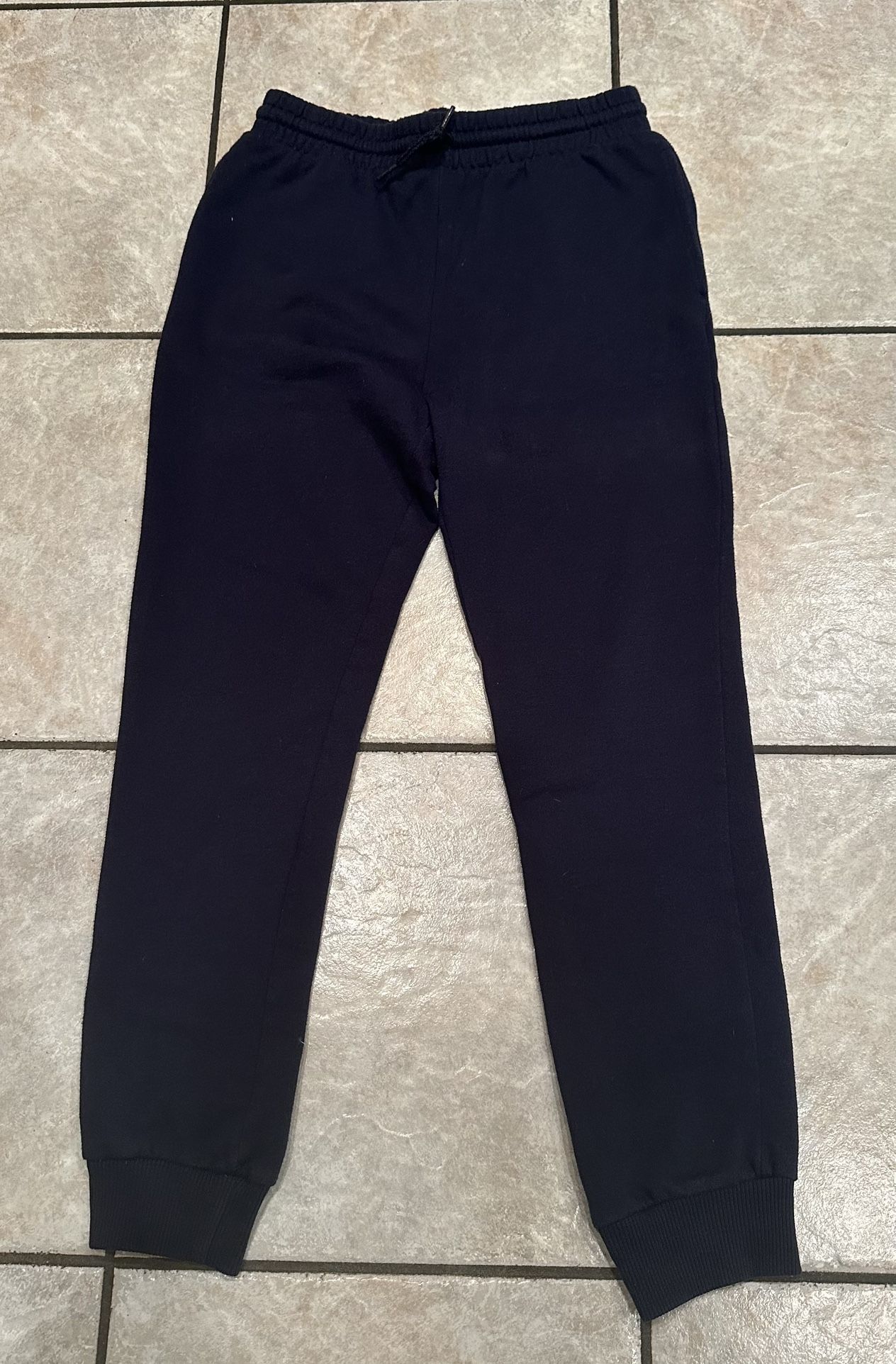 👖Boys Yourh Size XL (14) Kids Athletic Wear Sweat Pants and Joggers. Blue pair are New Balance and navy blue pair of joggers are Children's Place 
