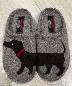 Haflinger Wool Slippers with Dachshund Design