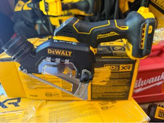 New dewalt cut off tool tool only
