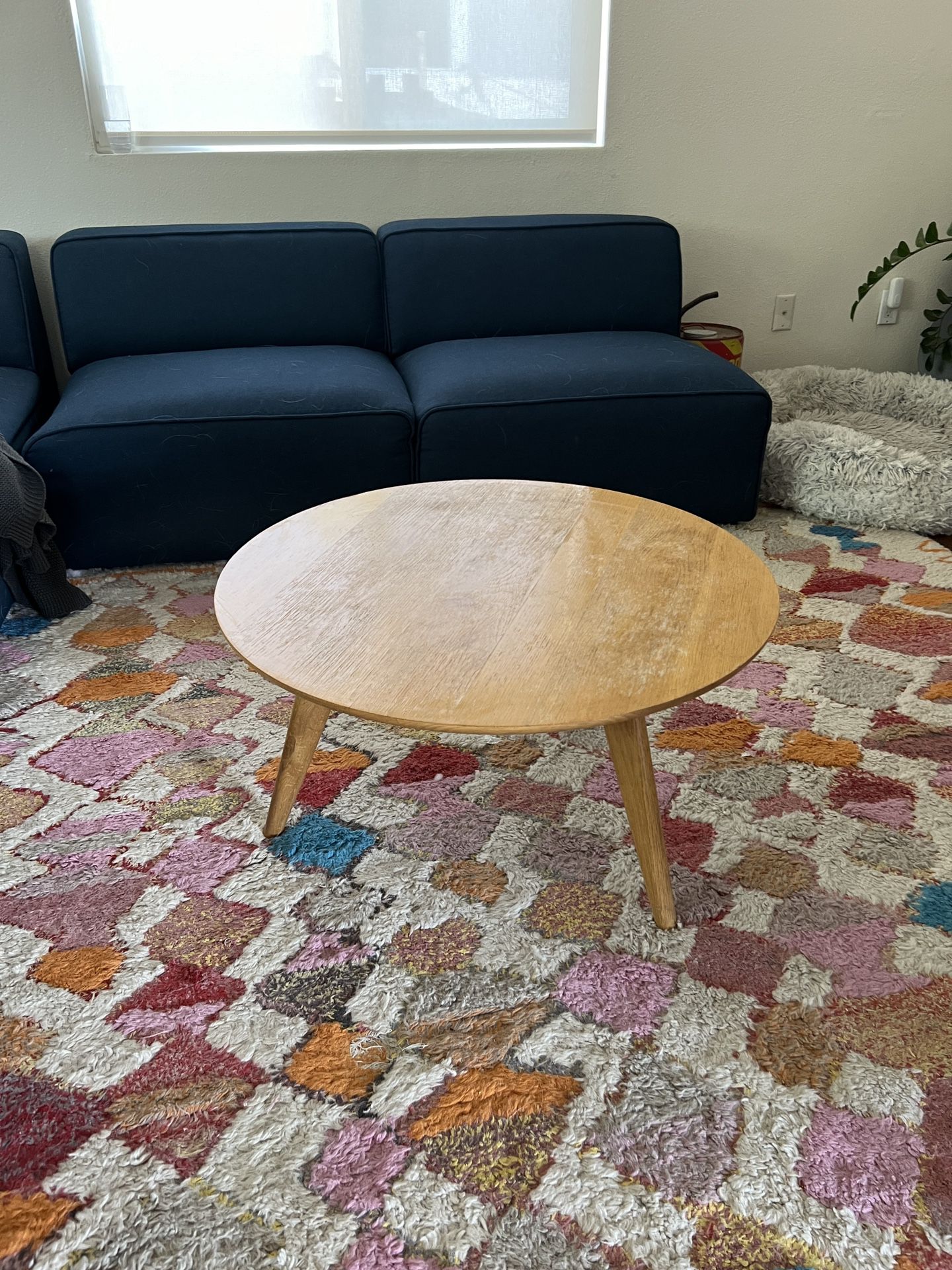 Round Coffee Table (36”)