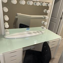 IMPRESSIONS* Hollywood Glam Vanity