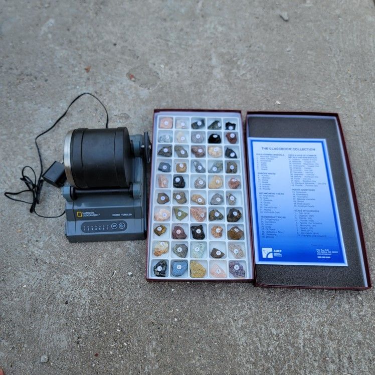 Classroom Collection of Rocks and Minerals Educational Geology 1985 Complete Set & Rock Tumbler kit