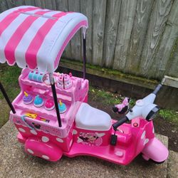 Huffy Disney Minnie Mouse Bakery Ride On Cart