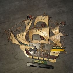 Vintage Santa Maria Model Ship – Rustic Decorative Sailing Vessel